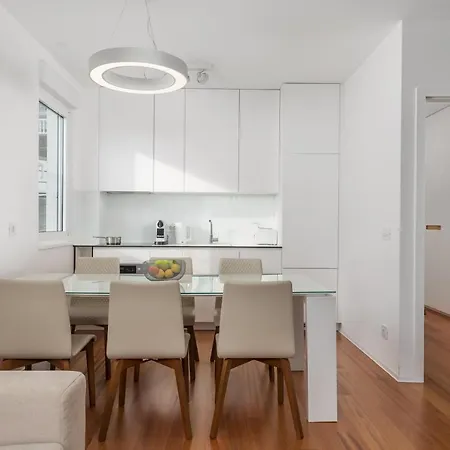 Appartamento Lara With Rooftop Swimming Pool Ičići