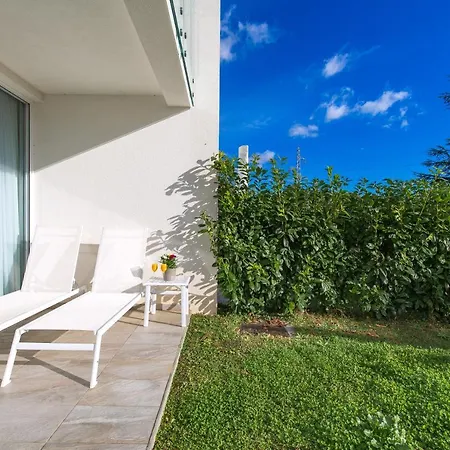 Lara With Rooftop Swimming Pool *