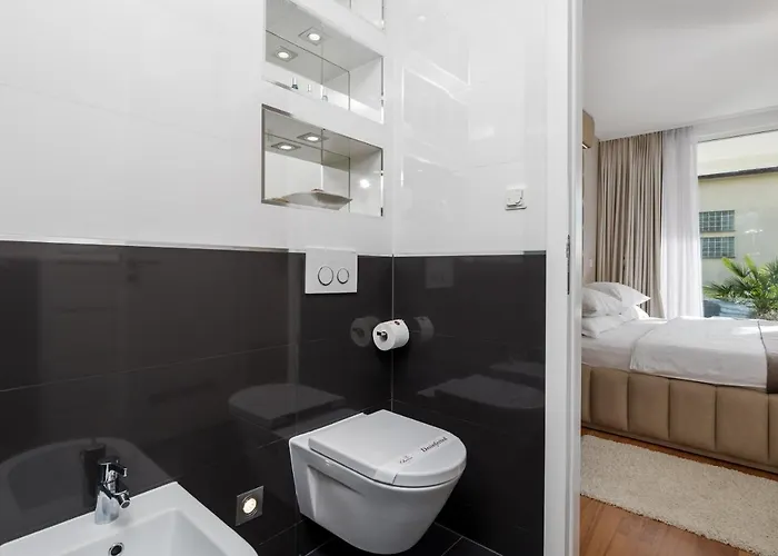 Apartment Lara With Rooftop Swimming Pool Icici